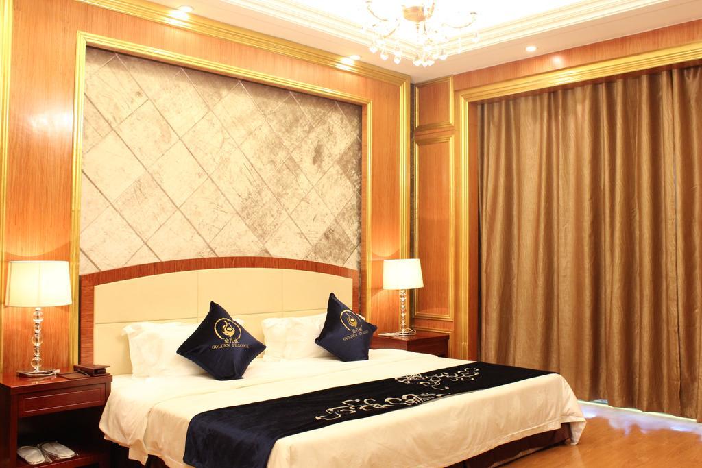 Golden Peacock Resort Hotel Beira Quarto foto